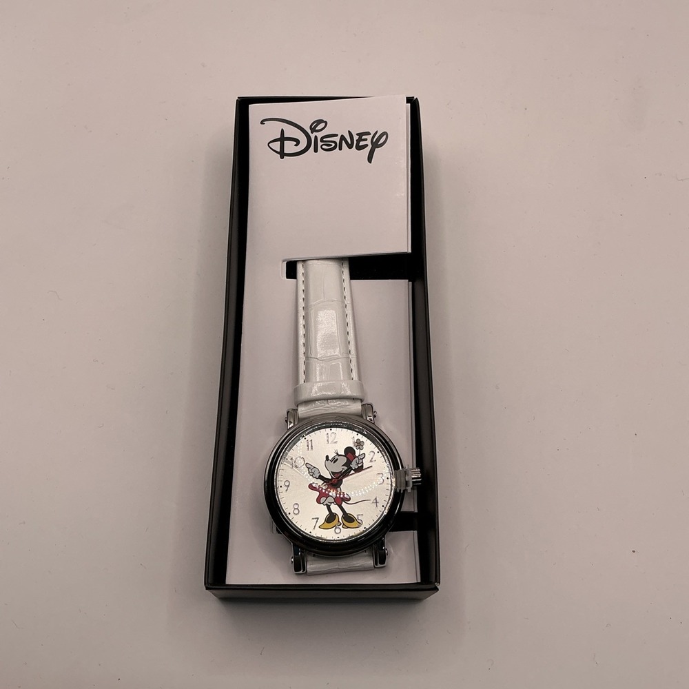 Disney Minnie Mouse Wristwatch - Brand New In‎ Original Box Genuine Leather